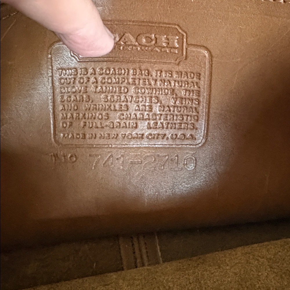 Coach Vintage NYC Camera Bag No 9760 in British Tan - Picture 9 of 9